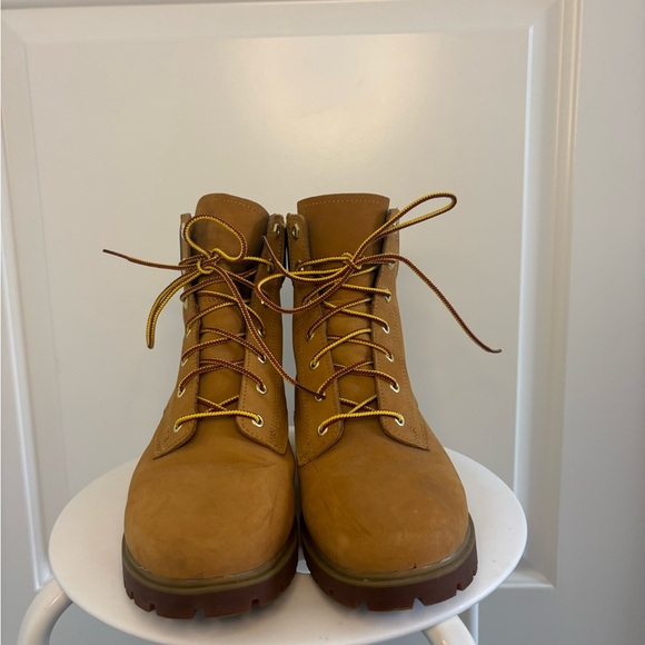 NWOT Timberland Women's Jayne 6 Waterproof Boot - Picture 4 of 12